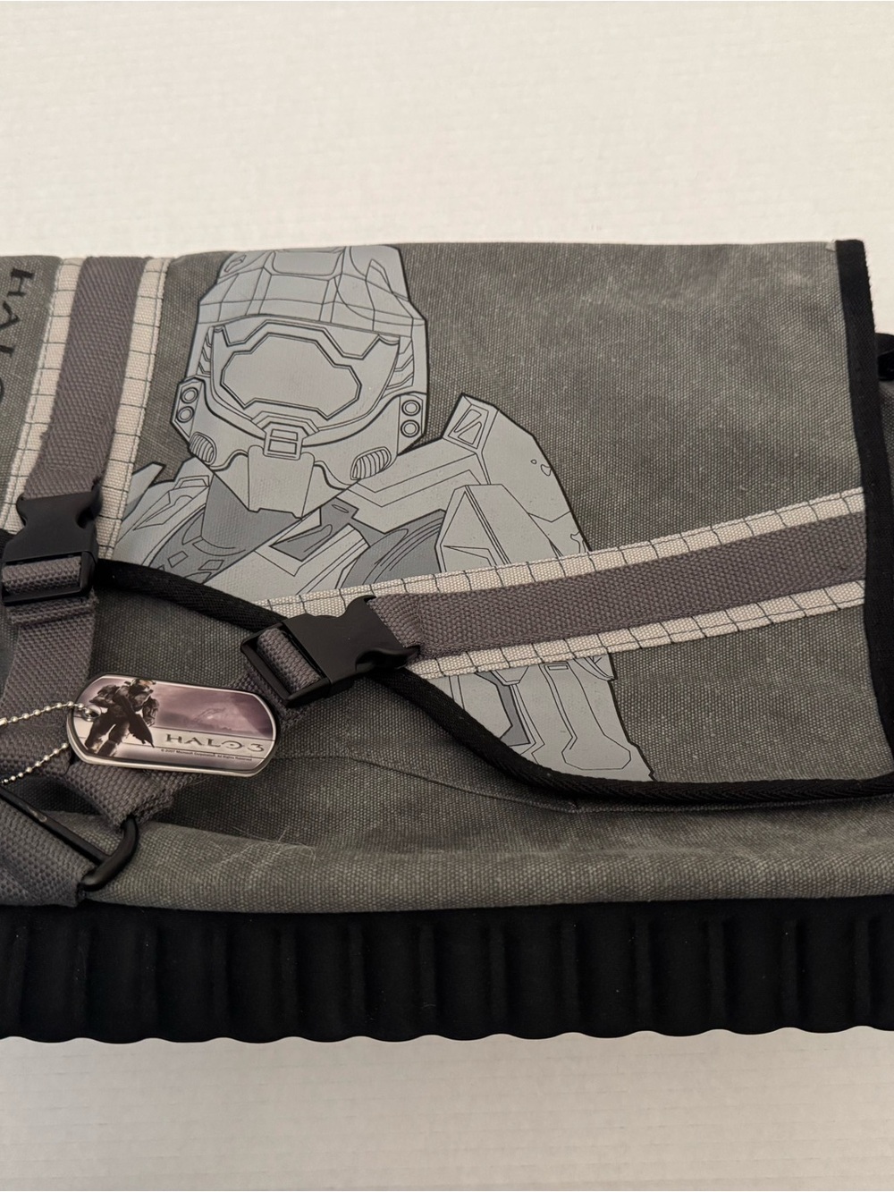 Halo 3 Gray Spartan Graphic Messenger Bag